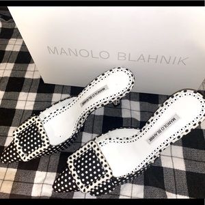 Maysale Buckle Slide Mule
MANOLO BLAHNIK